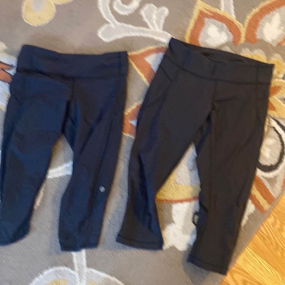 Lulu Lot of 2 Yoga pants size 6